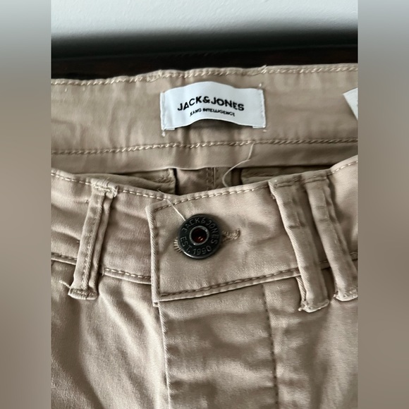 Jack & Jones Men’s Khakis - Picture 2 of 3